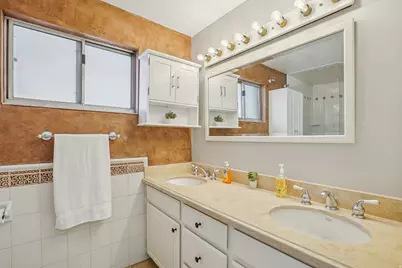 2964 W Continental Cir, Taylorsville, UT 84129 - Photo 23