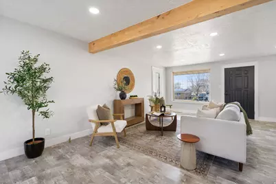 463 N 200 W, Clearfield, UT 84015 - Photo 3