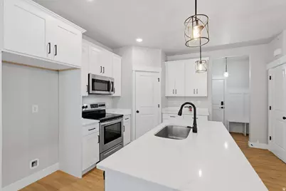 1181 N 550 W #104-A, Tooele, UT 84074 - Photo 7