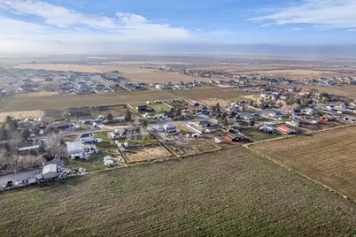 7362 Foothill Dr, Tooele, UT 84074 - Photo 41