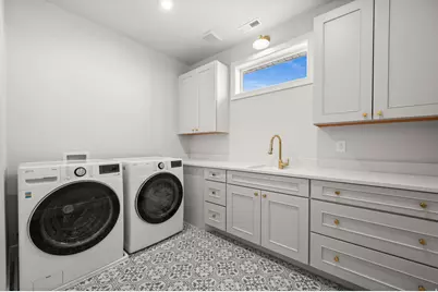 886 S Winter Ln, North Salt Lake, UT 84054 - Photo 23