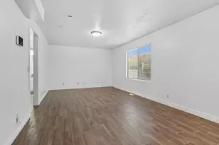 7474 S Sunset Maple Dr, West Jordan, UT 84081 - Photo 11