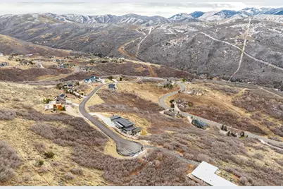 5855 E Pioneer Ridge Cir #195, Salt Lake City, UT 84108 - Photo 3