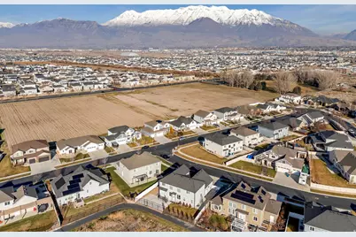 124 S Dry Creek Ln, Vineyard, UT 84059 - Photo 51