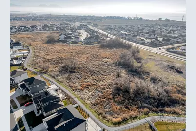 124 S Dry Creek Ln, Vineyard, UT 84059 - Photo 47