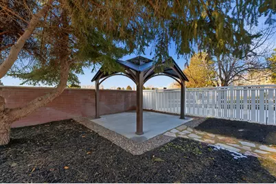 16 Gatehouse Ln, Sandy, UT 84092 - Photo 71