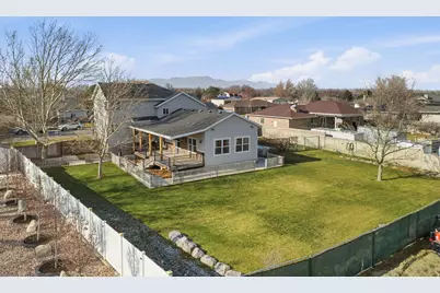 12495 S 3240 W, Riverton, UT 84065 - Photo 7