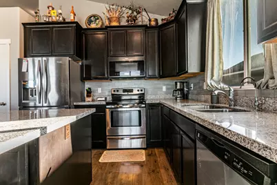 262 W Quartz Rd, Tooele, UT 84074 - Photo 11