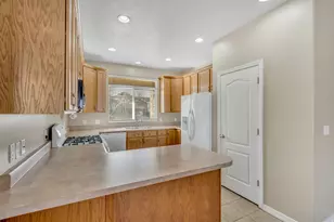 8403 S 6430 W, West Jordan, UT 84081 - Photo 7