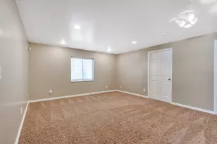 8403 S 6430 W, West Jordan, UT 84081 - Photo 17