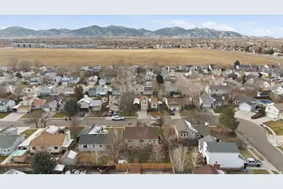 6325 S Dry Wind Dr, Taylorsville, UT 84129 - Photo 35