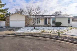 1492 E Sandy Hills Dr, Sandy, UT 84093 - Photo 3