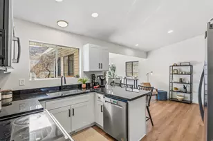 1492 E Sandy Hills Dr, Sandy, UT 84093 - Photo 13