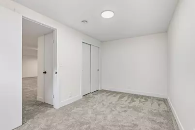 1492 E Sandy Hills Dr, Sandy, UT 84093 - Photo 25