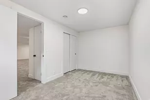 1492 E Sandy Hills Dr, Sandy, UT 84093 - Photo 25