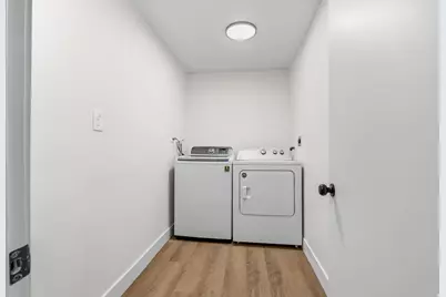 1492 E Sandy Hills Dr, Sandy, UT 84093 - Photo 29