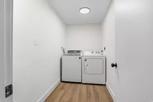 1492 E Sandy Hills Dr, Sandy, UT 84093 - Photo 29