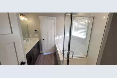 108 S 900 E, Hyde Park, UT 84318 - Photo 9