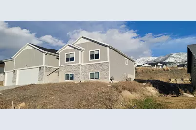 108 S 900 E, Hyde Park, UT 84318 - Photo 3