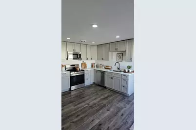 1746 N 475 W, Sunset, UT 84015 - Photo 3