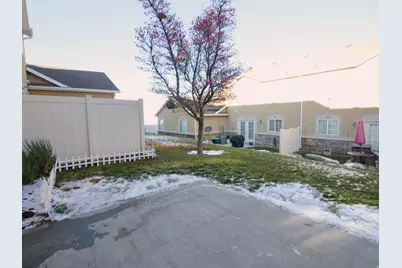 8727 S Black Diamond Cv W, West Jordan, UT 84081 - Photo 17