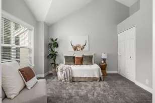 588 E Briarsprings Cir, Midvale, UT 84047 - Photo 13