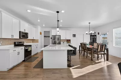 8703 W Beckville Dr, Magna, UT 84044 - Photo 13