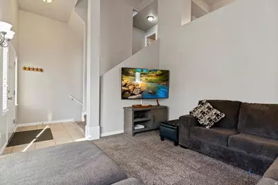 810 N Farmington Xing, Farmington, UT 84025 - Photo 5