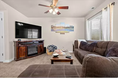 1827 E Whitetail Dr, Layton, UT 84040 - Photo 9