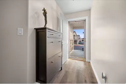 1827 E Whitetail Dr, Layton, UT 84040 - Photo 5