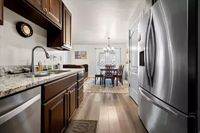 1827 E Whitetail Dr, Layton, UT 84040 - Photo 15