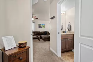 1827 E Whitetail Dr, Layton, UT 84040 - Photo 7