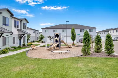 463 E London Way, Clearfield, UT 84015 - Photo 3