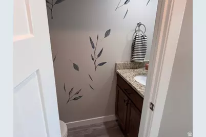 540 E Quail Ln, Layton, UT 84041 - Photo 5