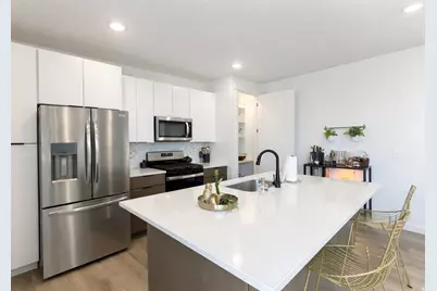 677 E Kings Landing, Tooele, UT 84074 - Photo 3