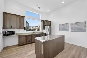 2083 N 3930 W, Lehi, UT 84048 - Photo 31