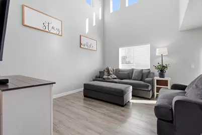 1543 W Parkview Dr, Syracuse, UT 84075 - Photo 7