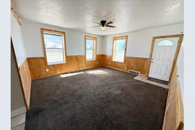 264 W 300 N, Mount Pleasant, UT 84647 - Photo 7