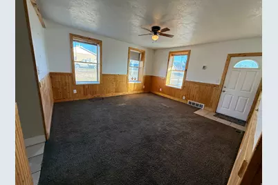 264 W 300 N, Mount Pleasant, UT 84647 - Photo 5