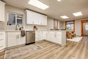 957 S Lake St E, Salt Lake City, UT 84105 - Photo 9