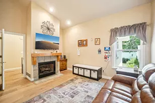 798 E Spruce Tree Ln, Sandy, UT 84094 - Photo 9