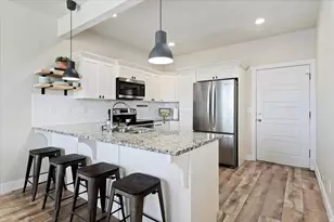 8112 N Clydesdale Dr E, Eagle Mountain, UT 84005 - Photo 7