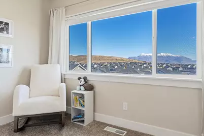 8112 N Clydesdale Dr E, Eagle Mountain, UT 84005 - Photo 13