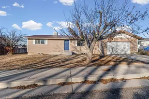 195 N 800 W, Cleveland, UT 84518 - Photo 3