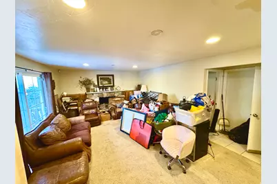 2809 Willow Hills Dr, Sandy, UT 84093 - Photo 11