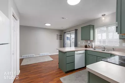 1961 S 100 W, Clearfield, UT 84015 - Photo 7