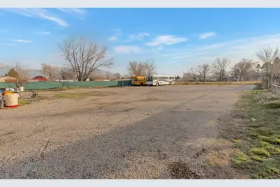 2741 W Haun Dr, West Jordan, UT 84088 - Photo 25