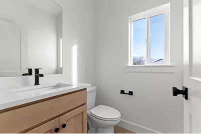 2237 E Parkside Cir S, South Ogden, UT 84403 - Photo 11