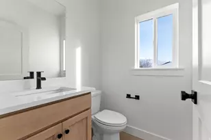 2237 E Parkside Cir S, South Ogden, UT 84403 - Photo 11