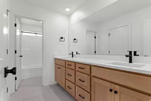 2237 E Parkside Cir S, South Ogden, UT 84403 - Photo 23